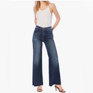 MOTHER The Tomcat roller fray Women's Flare Jeans in home before dawn